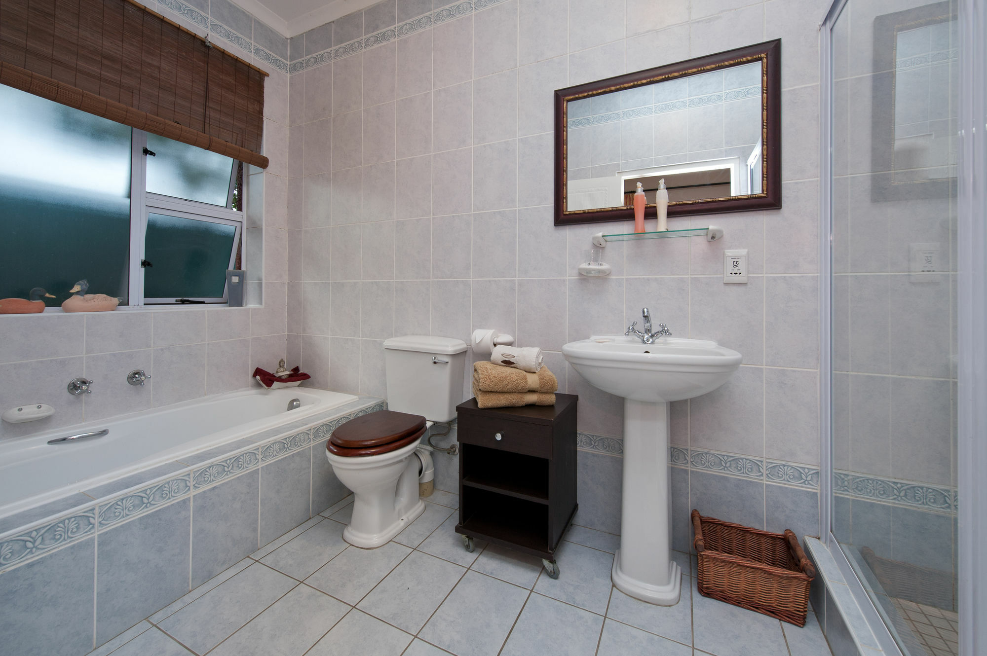 Brown Jug Guest House Hermanus Eksteriør bilde